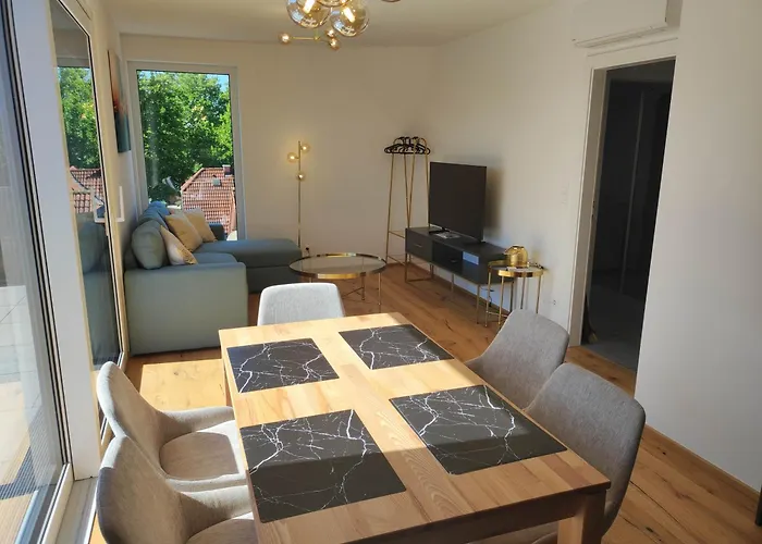 Penthouse Neben U2- U-bahn Apartment *