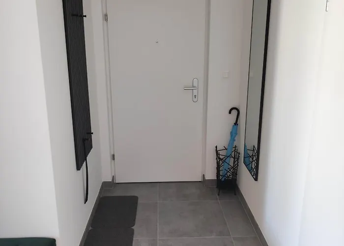 Penthouse Neben U2- U-bahn Apartment